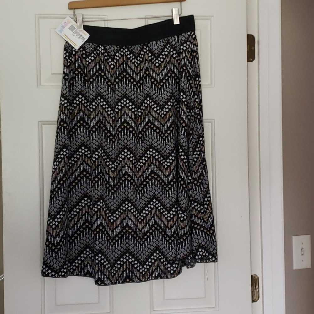 NWT LuLaRoe Lola midi skirt size L